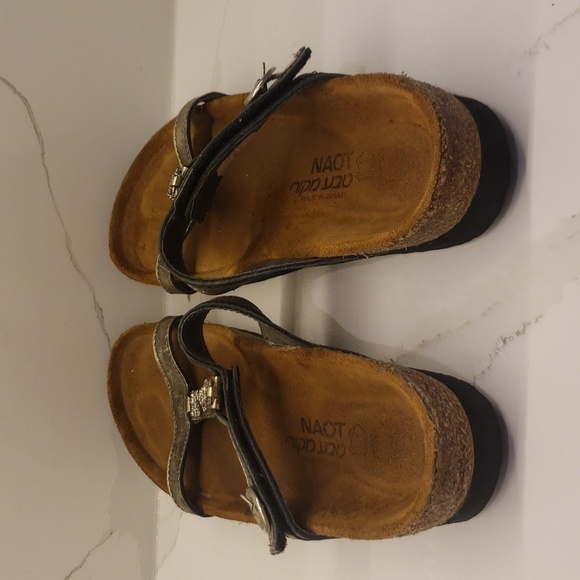 NAOT Women Malibu Sandal Size 6 (size missing) Gold Bronze Rhinestone Open - Picture 6 of 13